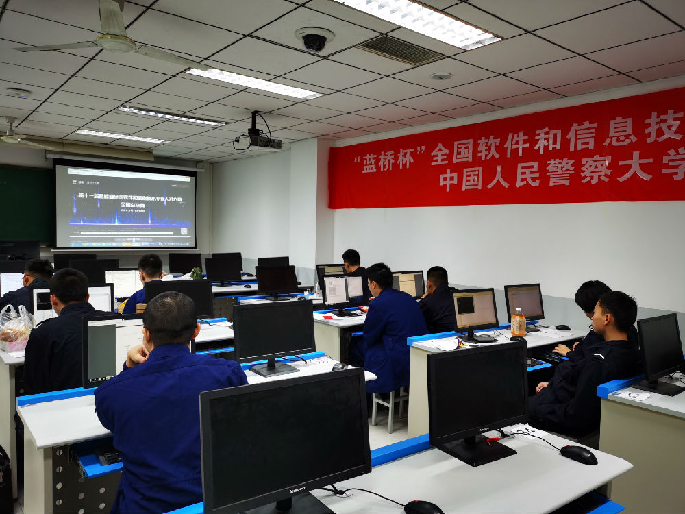 我校學(xué)子在第十一屆“藍(lán)橋杯”全國(guó)軟件和信息技術(shù)大賽國(guó)賽中斬獲佳績(jī)